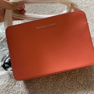 Michael Kors Grapefruit JetSet Crossbody